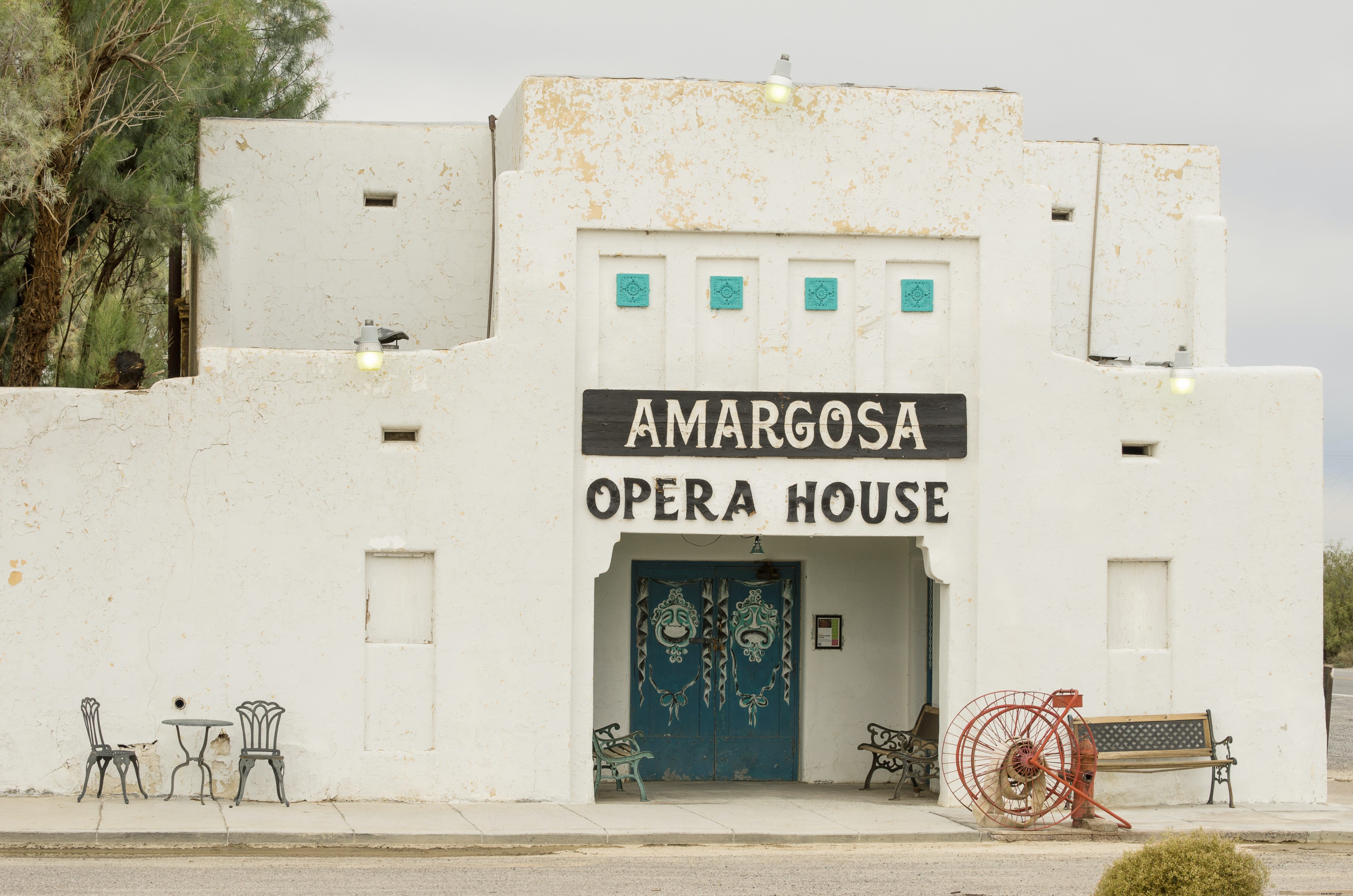 Death Valley National Park: Ultimate Guide to Highlights, Hikes, and Visitor Tips