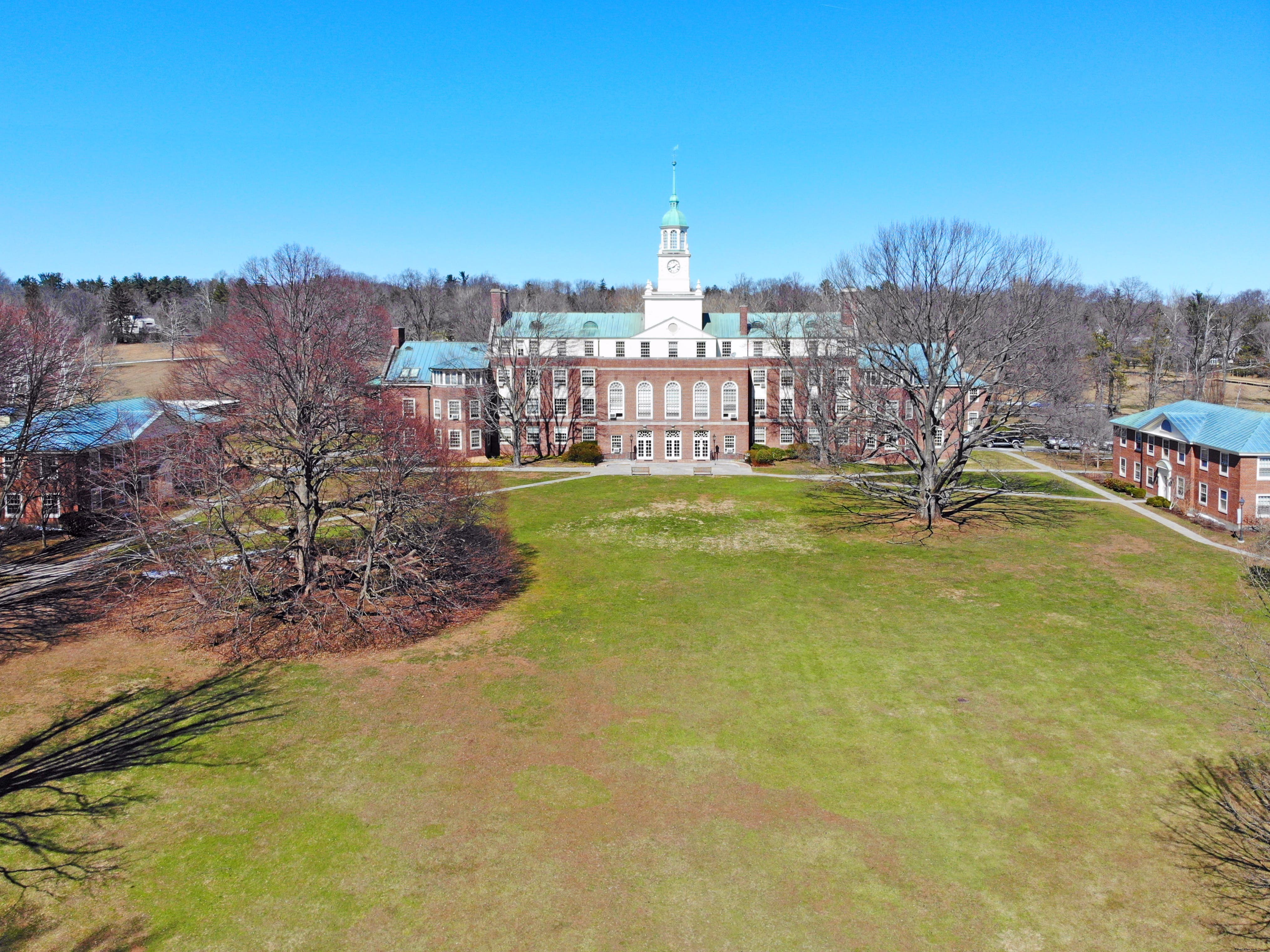Institute Woods: A Serene 589-Acre Forest Haven for Trails and Birdwatching Near Princeton