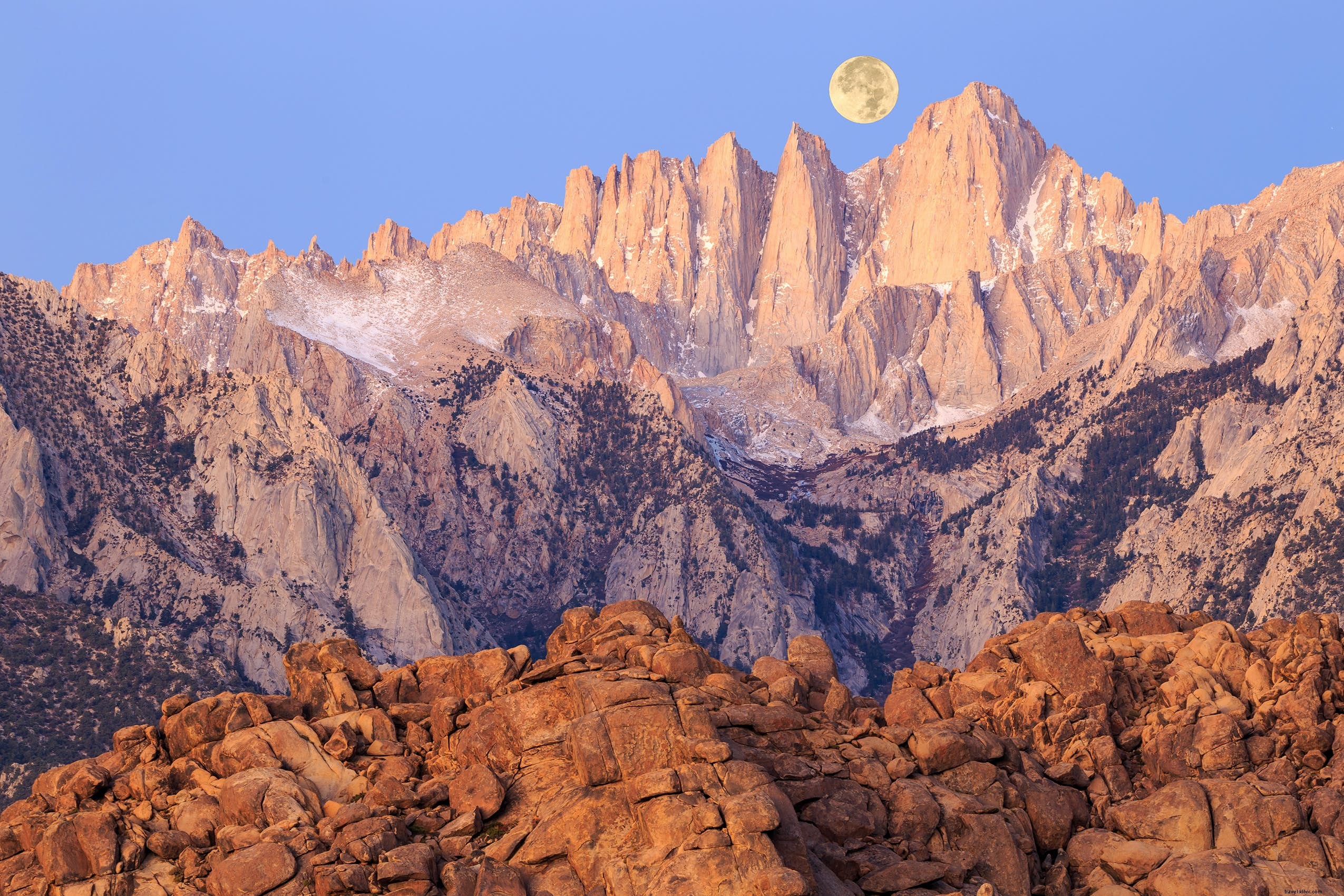 Alabama Hills: Iconic Rock Formations, Hollywood History, and Epic Camping in California s Eastern Sierra