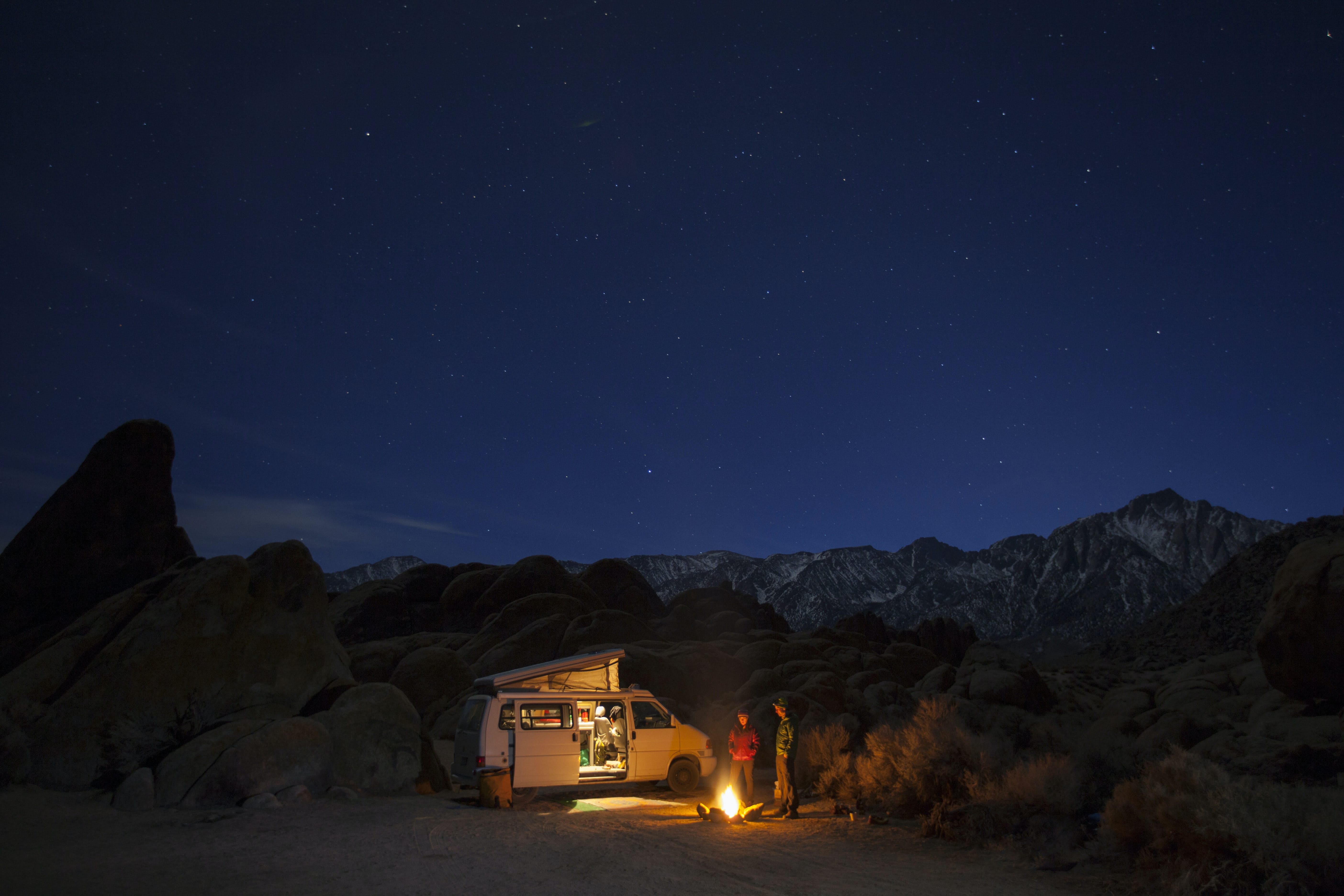 Alabama Hills: Iconic Rock Formations, Hollywood History, and Epic Camping in California s Eastern Sierra