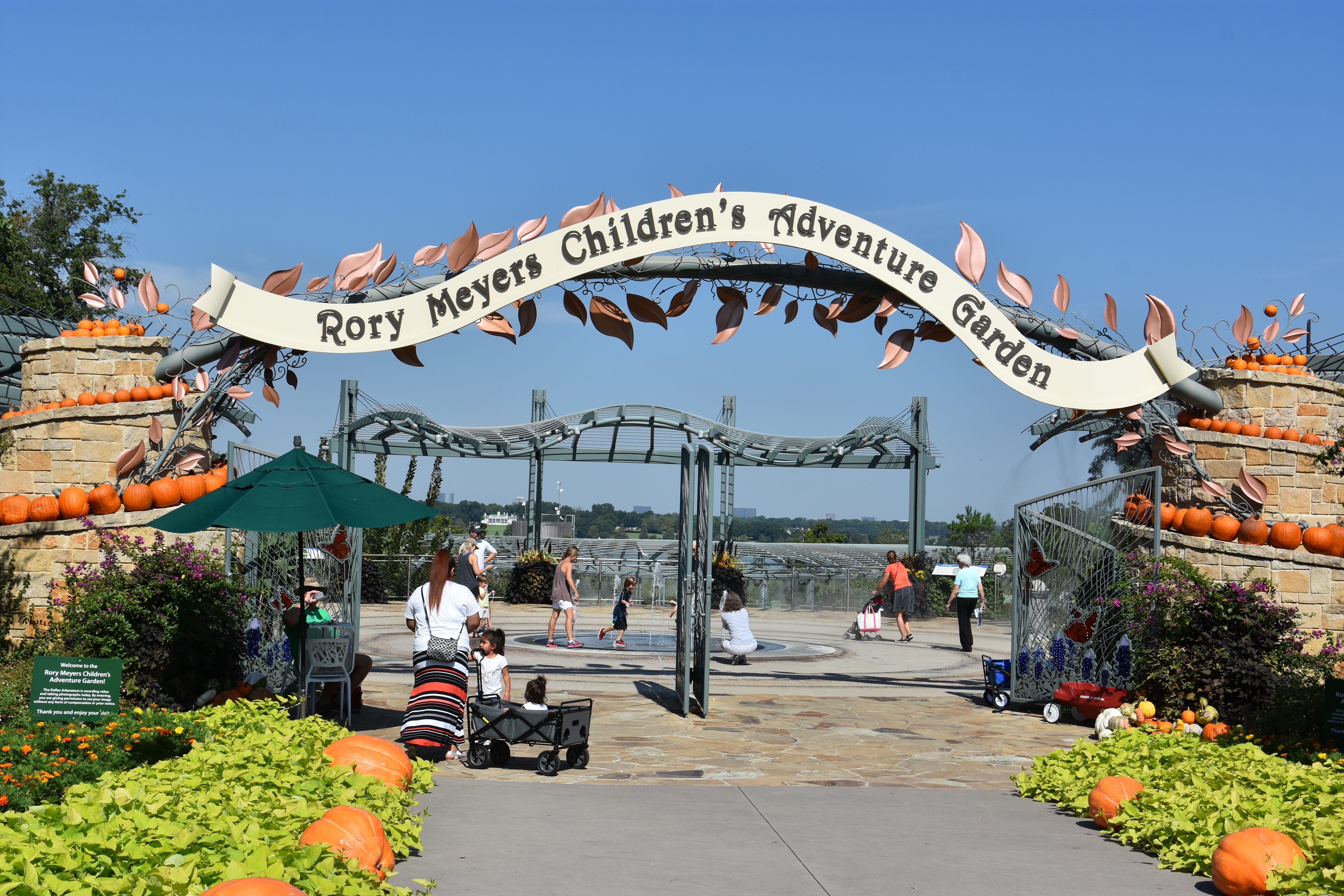 Dallas Arboretum & Botanical Gardens: Dallas  Premier 66-Acre Botanical Oasis