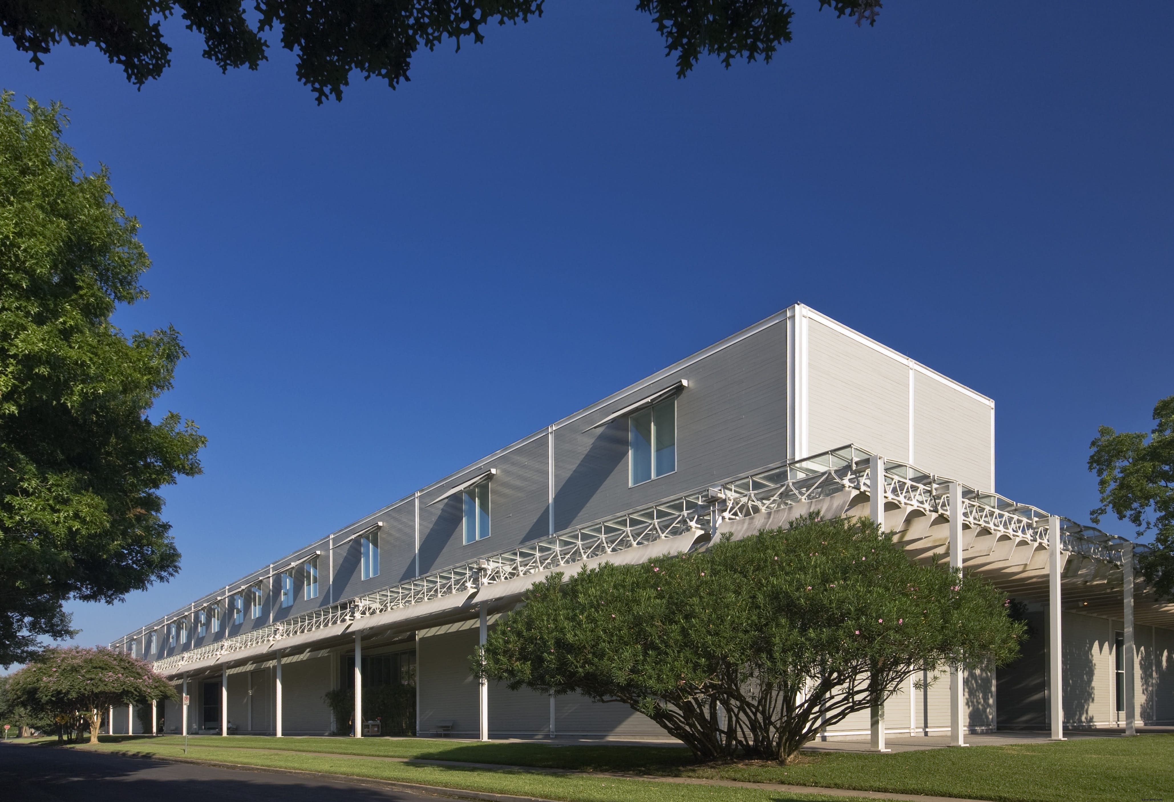 The Menil Collection: Houston s Premier 20th-Century Art Masterpiece