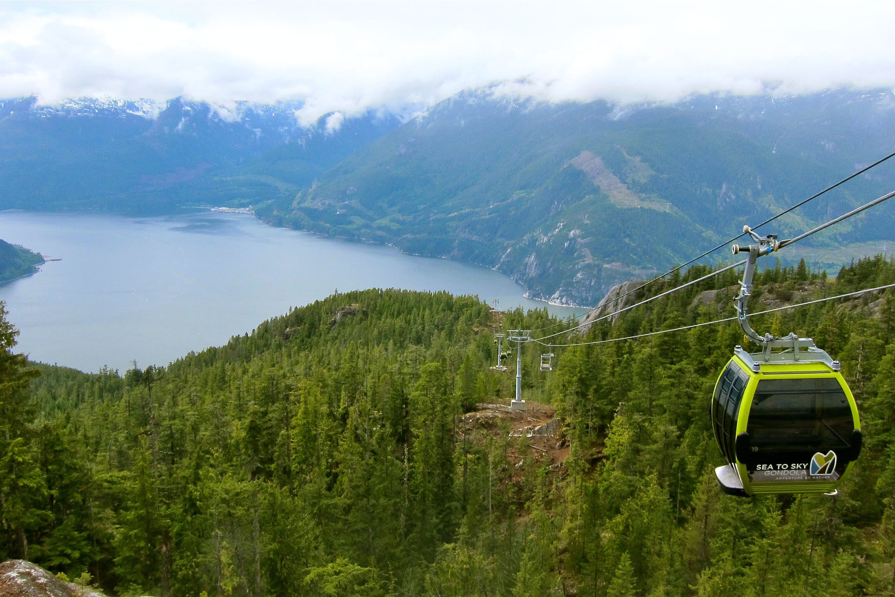 Sea to Sky Gondola: Breathtaking Views, Hiking Trails, and Summit Lodge in Squamish