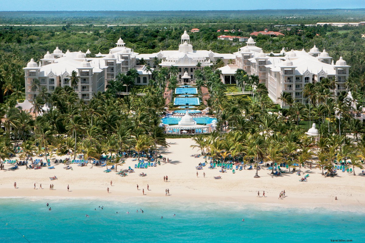 Riu Palace Punta Cana: 5 Compelling Reasons for Your Ideal All-Inclusive Beach Vacation