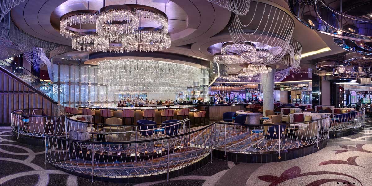 The Cosmopolitan of Las Vegas: 5 Compelling Reasons It s Your Ideal Summer Strip Base