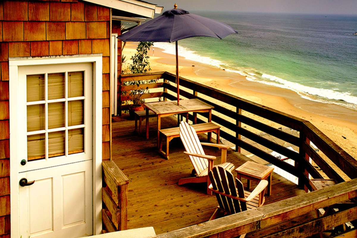 Crystal Cove Cottages: Historic Beachfront Retreats in California State Park