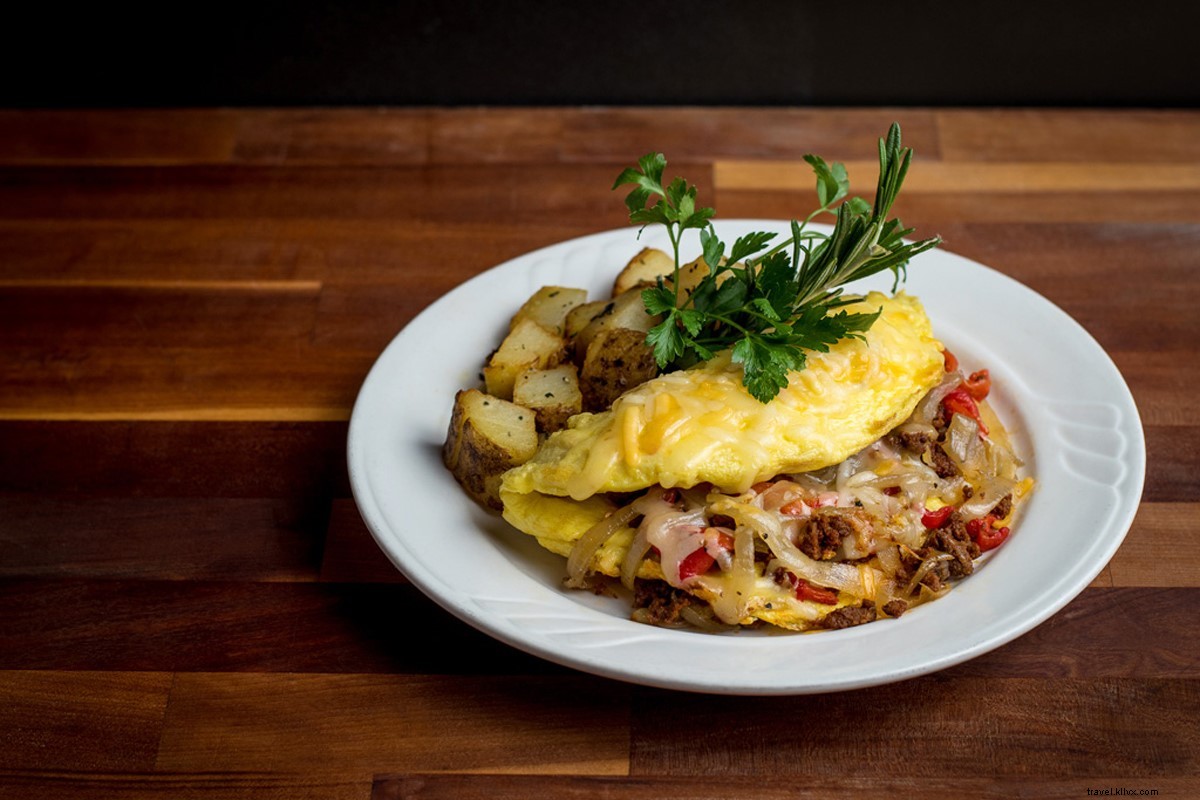Ultimate Foodie’s Guide to Tucson, Arizona: Best Breakfast, Brunch, Lunch, Dinner & More