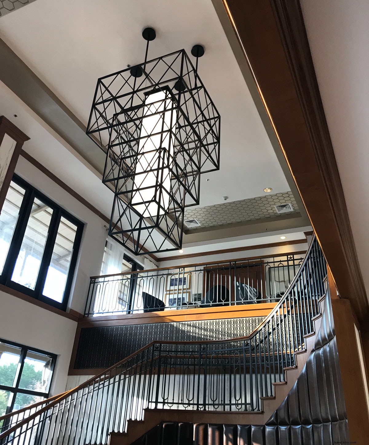 Lindsey Higgins Reveals 3 Hidden Gems Near Hampton Inn & Suites Austin Downtown