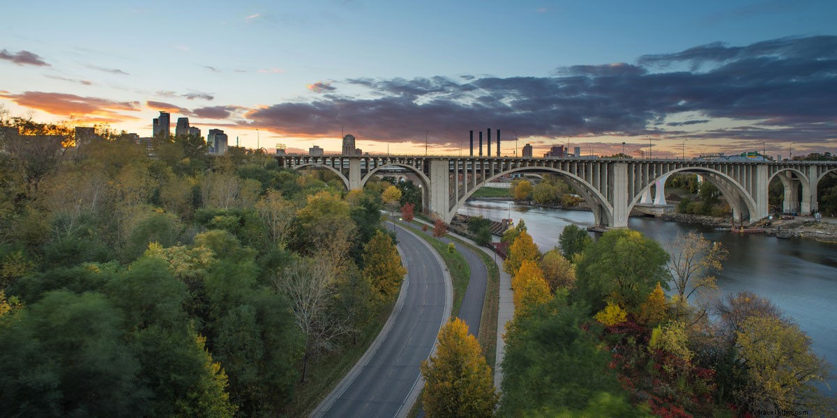 Top 5 Scenic Fall Foliage Drives: Breathtaking Autumn Road Trips Across the US