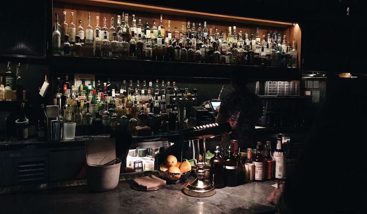 Ultimate Guide to the Ace Hotel Rooftop in Los Angeles: Views, Cocktails & More