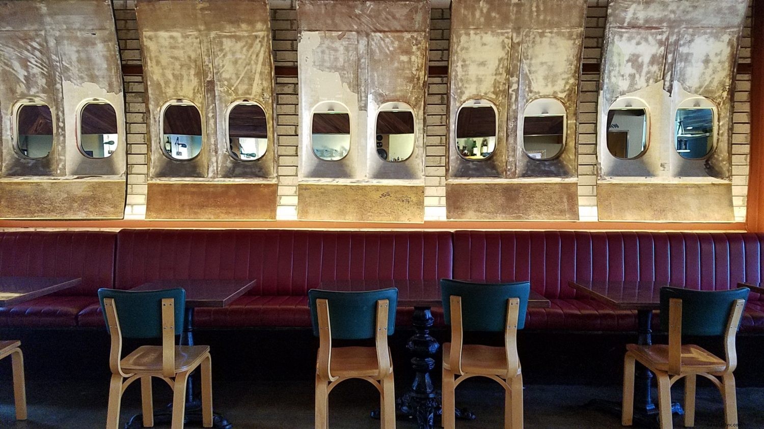 Austin Dining Guide: Best Local Spots for Breakfast, Brunch, Lunch, Dinner & Drinks