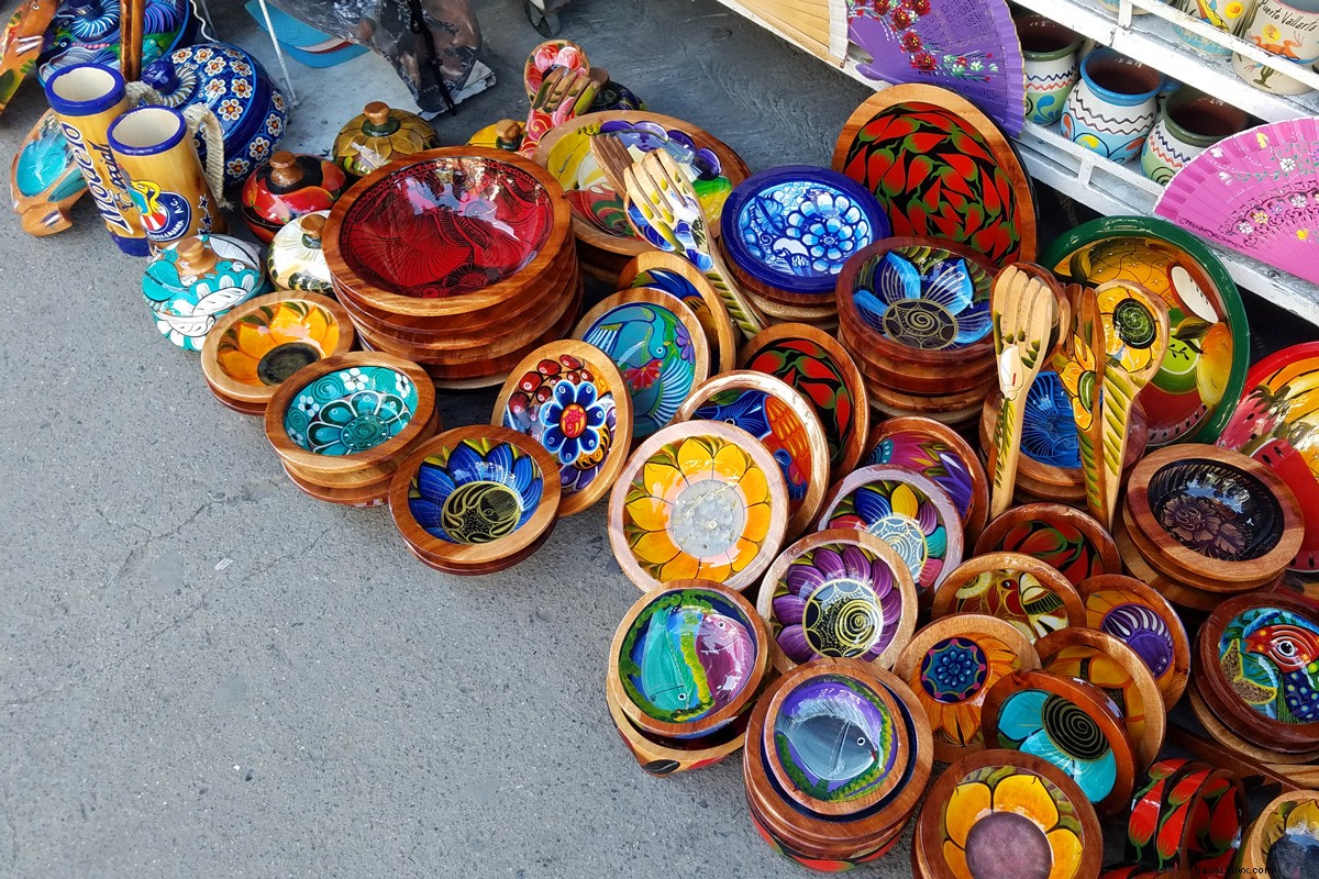 5 Best Affordable and Unique Travel Souvenirs to Treasure Your Adventures