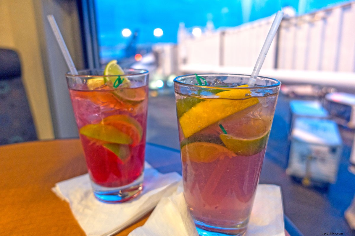 Top 10 Airport Restaurants Every Foodie Should Try at Major U.S. Hubs