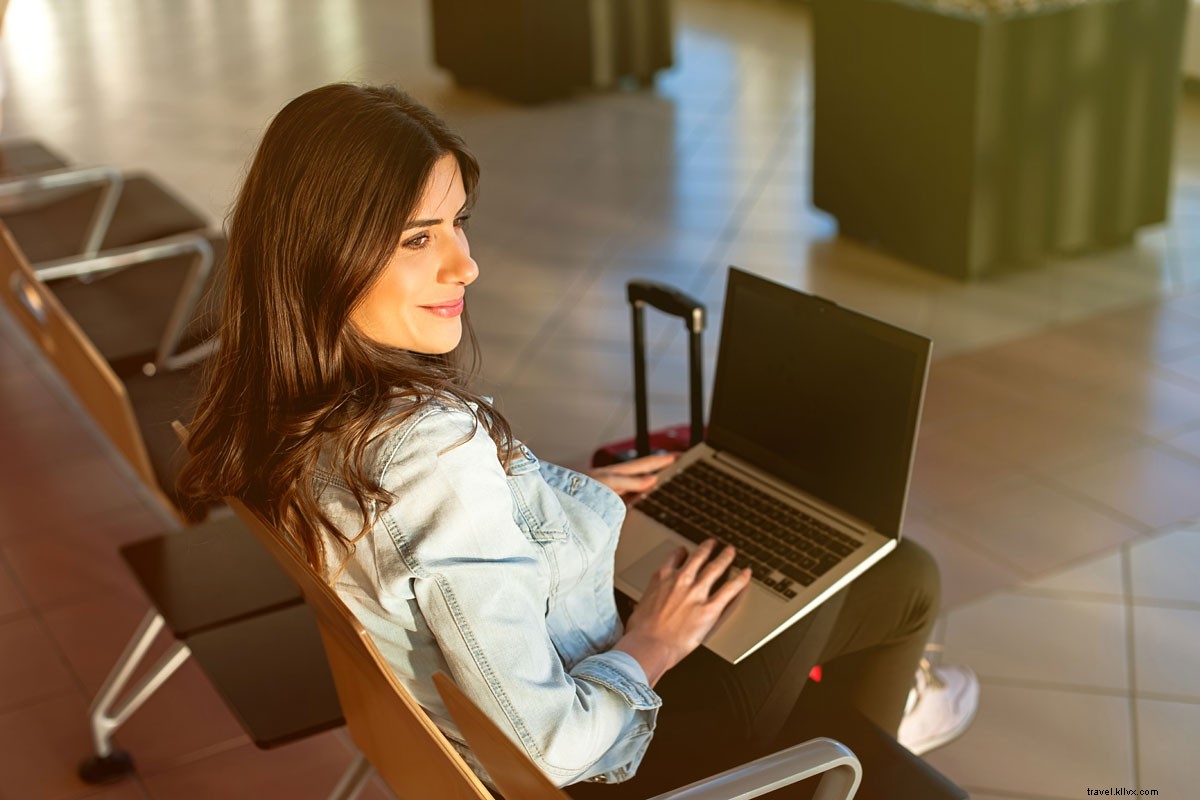 6 Essential Airport Beauty Tips for Busy Travelers