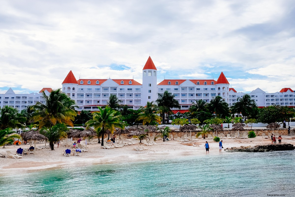 Spencer Albers  Expert Tips: Maximize Your All-Inclusive Resort Vacation