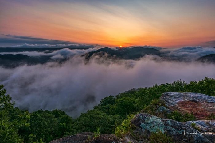 5 Compelling Reasons to Visit Grandview in New River Gorge This Fall