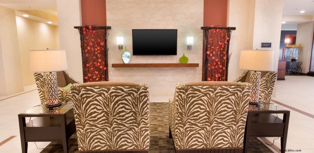 Drury Inn & Suites Phoenix Tempe: Award-Winning Service, Free Amenities & Pet-Friendly Stays