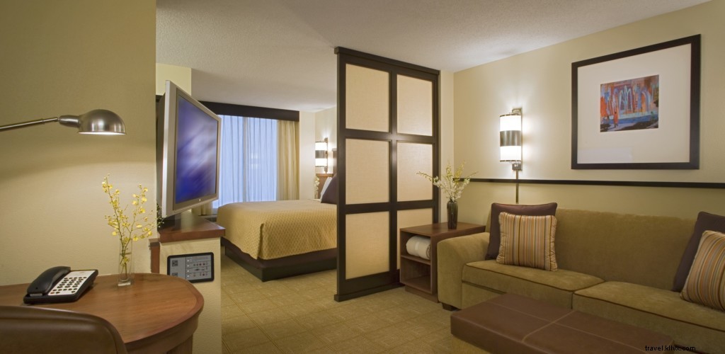 Hyatt Place Tempe/Phoenix Airport: Convenient, Pet-Friendly Hotel Near PHX & Downtown Tempe