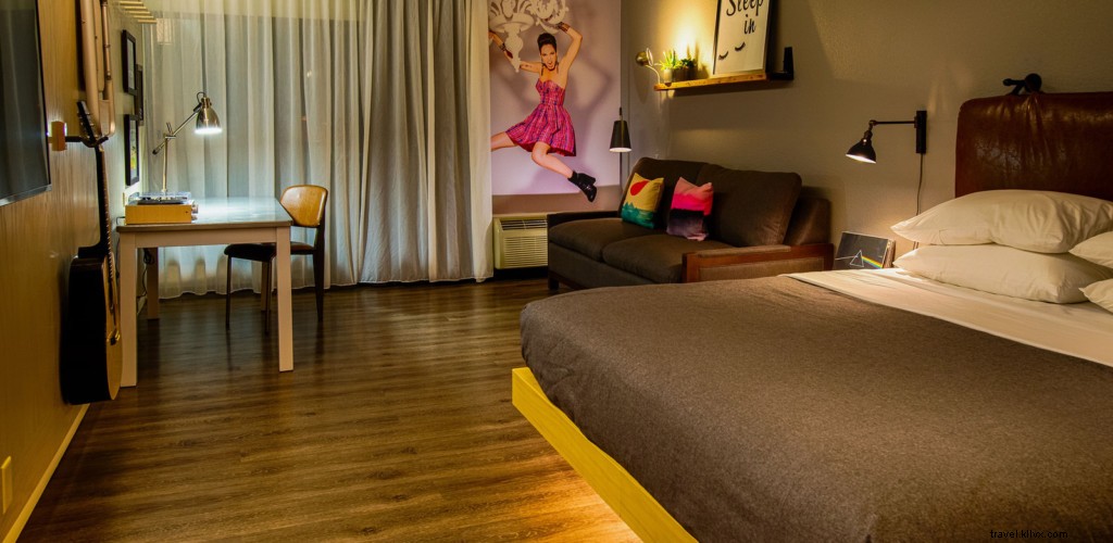 MOXY Phoenix Tempe: Stylish Marriott Boutique Hotel Near ASU & Sky Harbor Airport