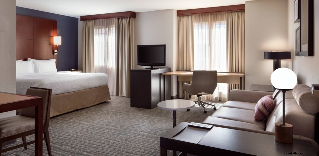 Sonesta ES Suites Tempe: Spacious Extended-Stay Suites Near Sky Harbor Airport & ASU
