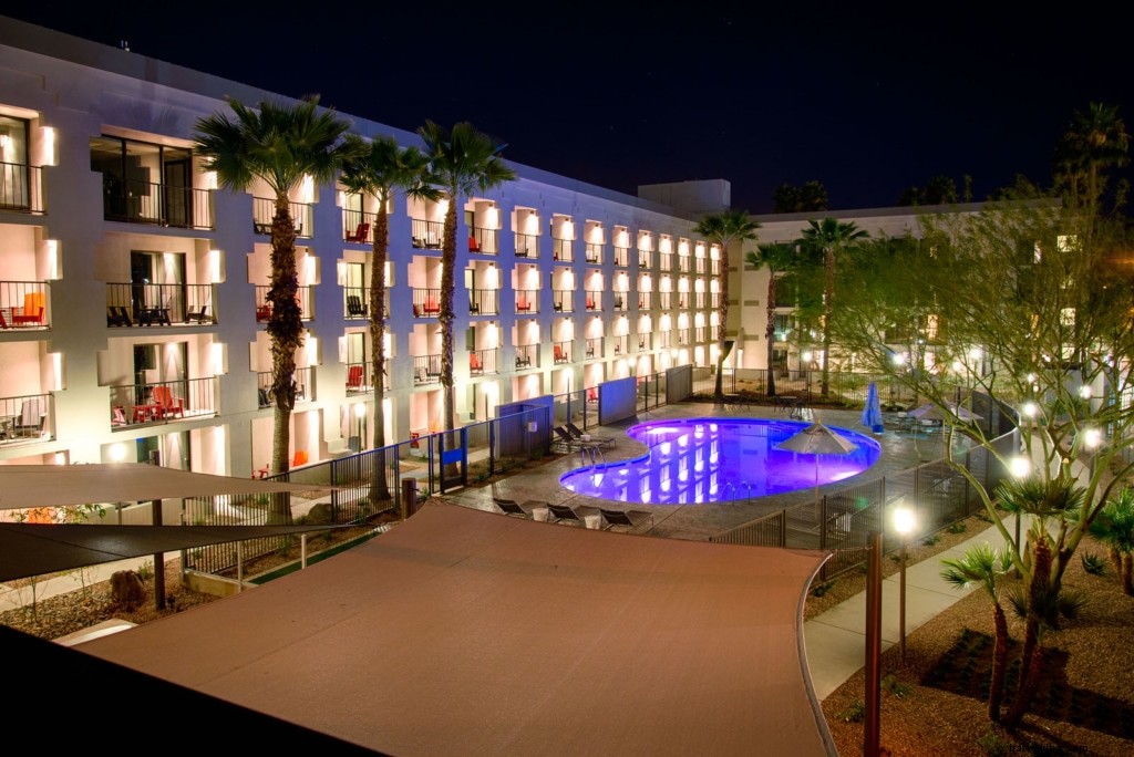 Top Tempe Hotels for Sports Events: Freeway Access and Downtown Stays