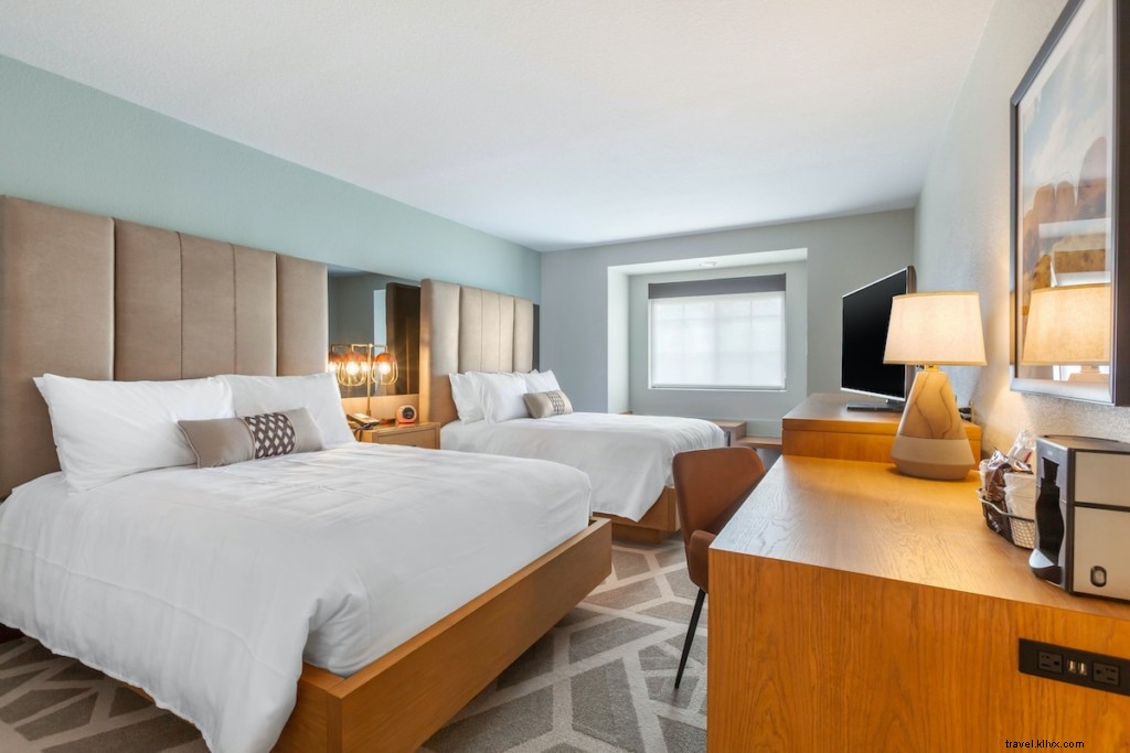 Best Hotels Near Tempe Marketplace in Tempe, AZ: Shopping, Dining & Entertainment