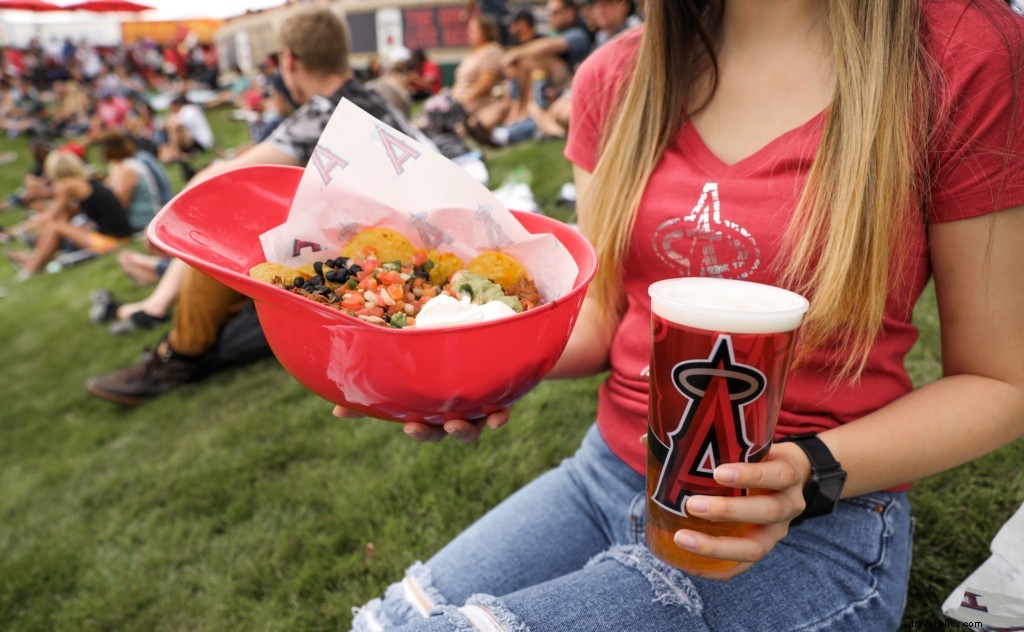 Expert Insider s Guide to Arizona Cactus League Ballparks, Autographs, and Culinary Highlights