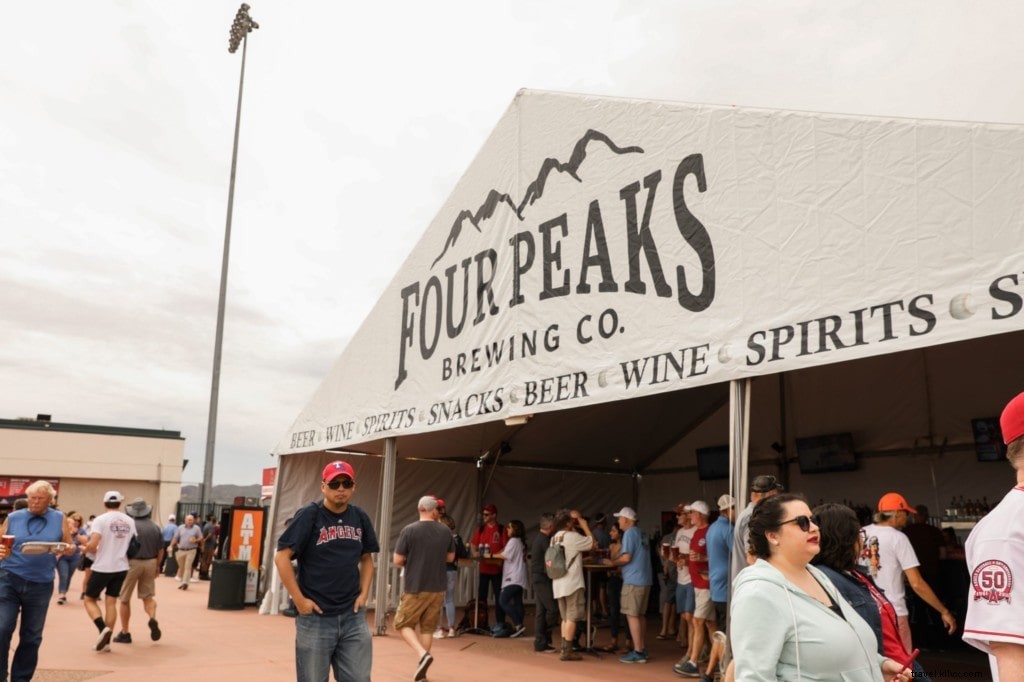 Expert Insider s Guide to Arizona Cactus League Ballparks, Autographs, and Culinary Highlights