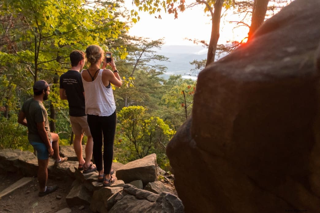 Best Spots in Chattanooga for Unforgettable Sunrises and Sunsets