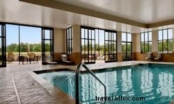 Beat the Heat: Top Chattanooga Hotels with Pools and Bars