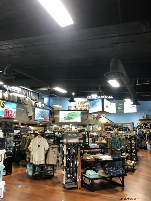 Outer Banks Fashion Trail: Chic Boutiques Beyond Beach Essentials