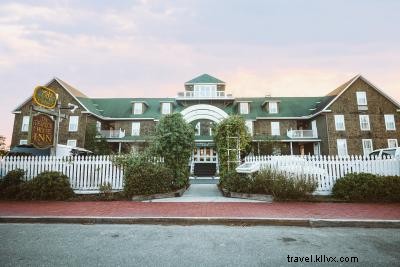 Outer Banks (OBX) First Impressions: A New North Carolina Resident s Ultimate Vacation Guide