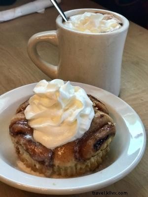 Best OBX Restaurants & Bars: Top Casual Spots for Fresh Seafood in the Outer Banks