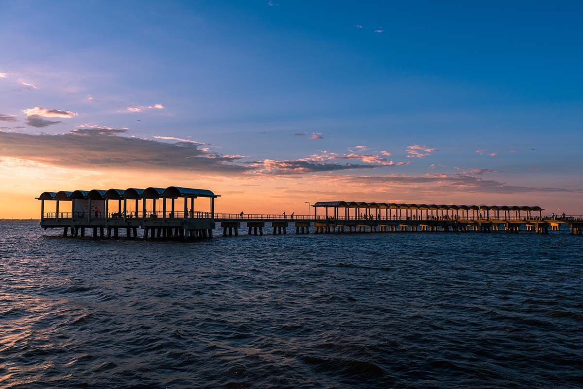 Discover Georgia s Golden Isles Piers: Prime Spots for Fishing, Sunsets, and Waterfront Relaxation
