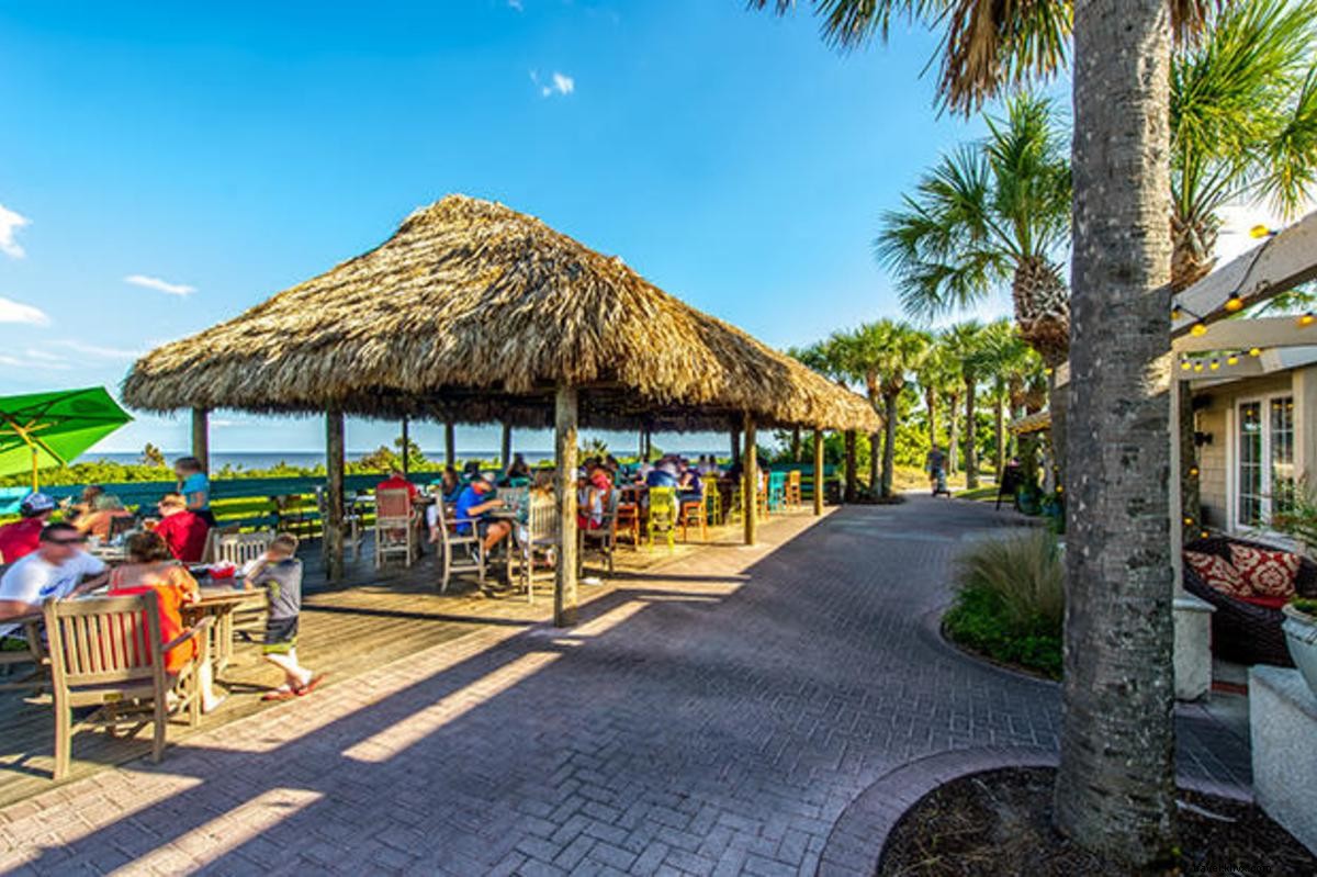 Discover Vibrant Nightlife in the Golden Isles: Top Bars, Brews, and Live Music Spots