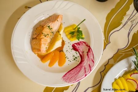 Anaheim White House: Historic Italian Steakhouse and Seafood Destination in Anaheim