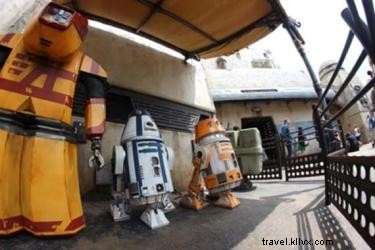 Ultimate Touring Guide to Star Wars: Galaxy s Edge at Disneyland Park
