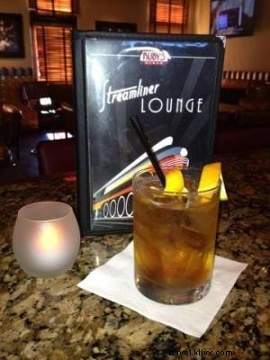 OC Nightlife Guide: Top Bars Around the Iconic Orange Circle