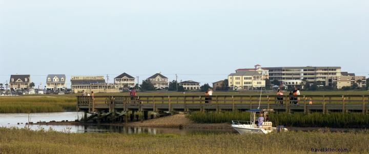 Best Waterside Restaurants in Myrtle Beach for a Relaxing Fall Getaway