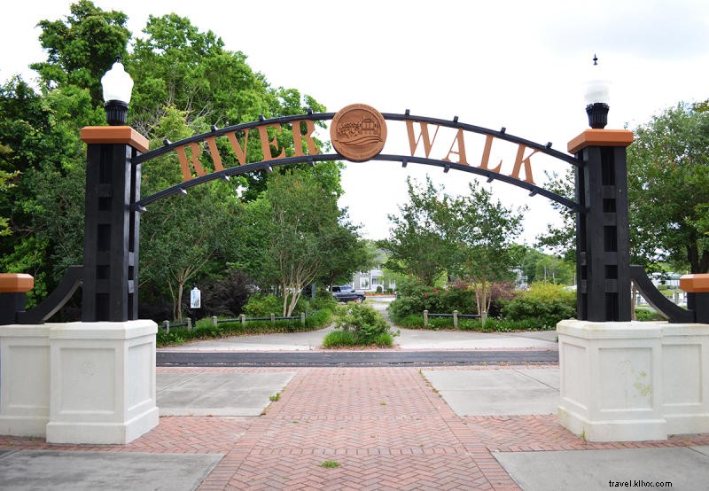 Discover Conway, South Carolina: Historic Charm, Riverfront Dining & Outdoor Adventures