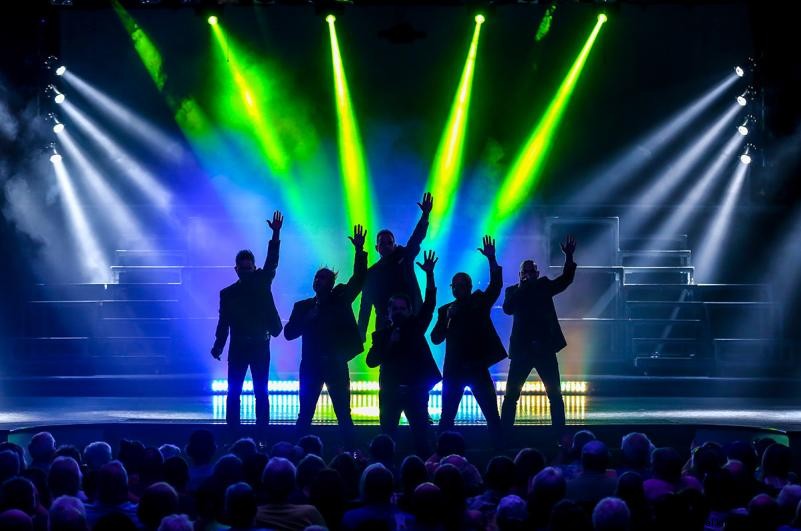Award-Winning SIX® Delivers Unforgettable Vocals at Legends In Concert Theater