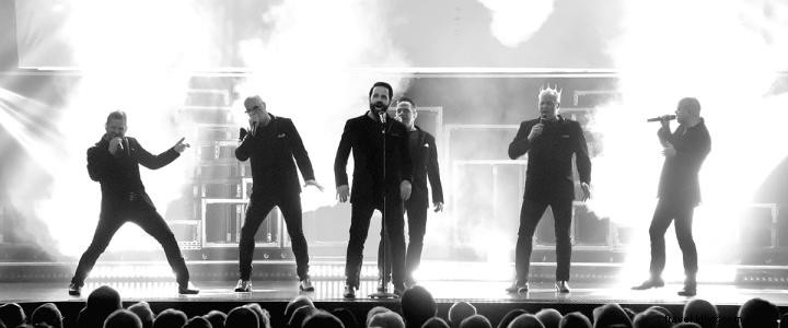 Award-Winning SIX® Delivers Unforgettable Vocals at Legends In Concert Theater