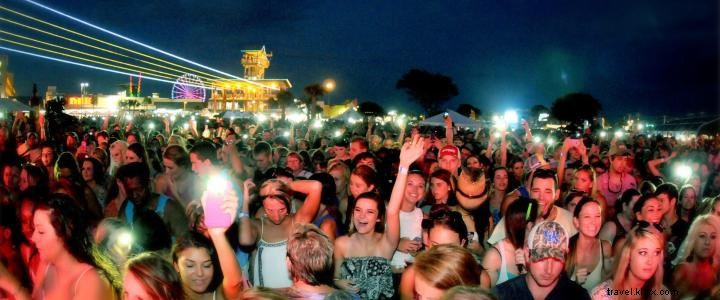 Carolina Country Music Fest 2017: Kenny Chesney, Jason Aldean, and Darius Rucker Headline Star-Studded Lineup in Myrtle Beach