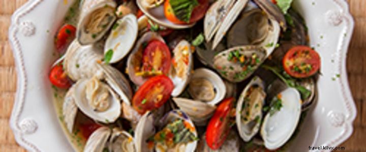 Foodie Friday: Croissants Bistro & Bakery s Signature Angry Bulls Bay Clams Recipe