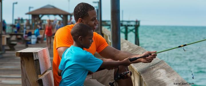 Pier Fishing in Myrtle Beach: How to Bait a Hook with Shrimp Like a Pro