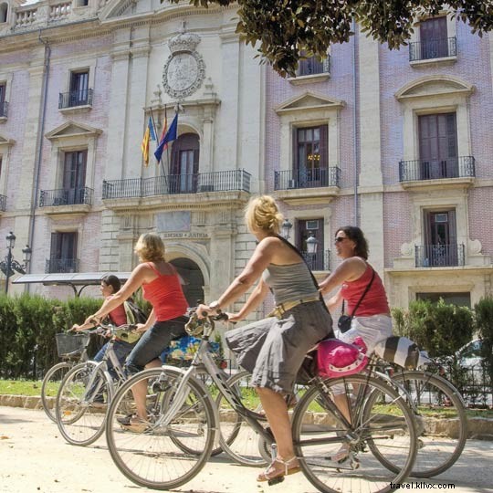 Cycling in Spain: Scenic Routes, Greenways, and Bike-Friendly Adventures