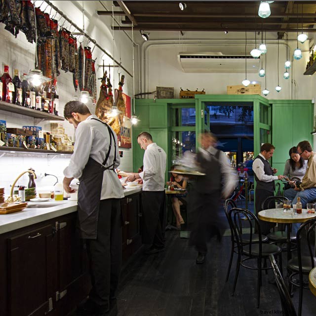 Unforgettable Gourmet Experiences in Barcelona: Michelin Stars, Markets & More