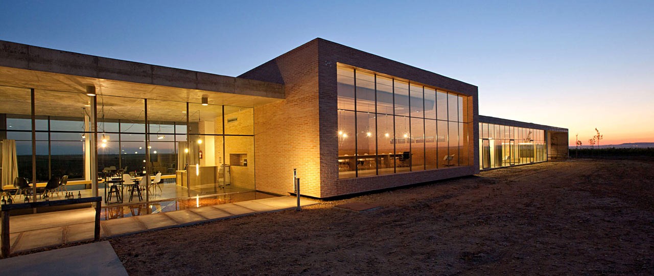 Spain s Designer Wineries: Architectural Masterpieces of Wine Country