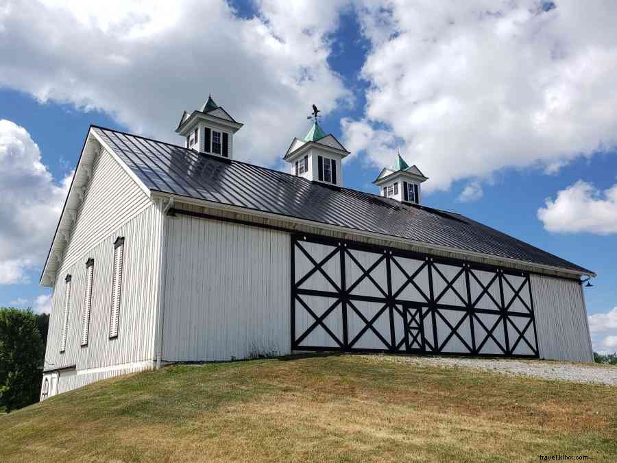 Timeless Barn Charm in Happy Valley: Old and New Architectural Gems