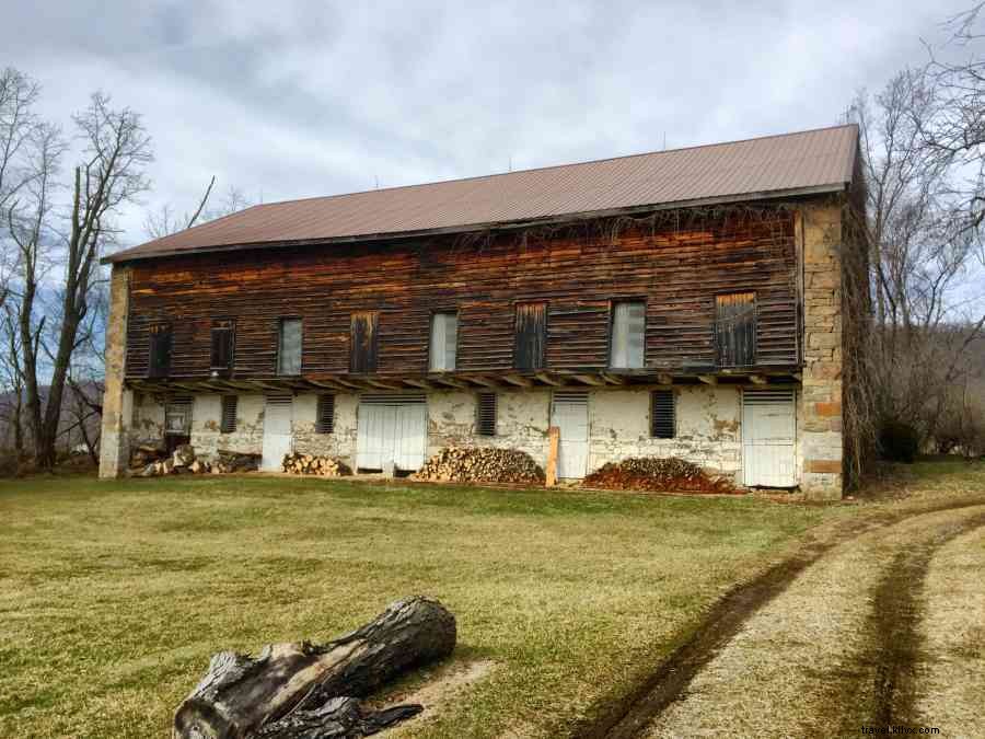 Timeless Barn Charm in Happy Valley: Old and New Architectural Gems